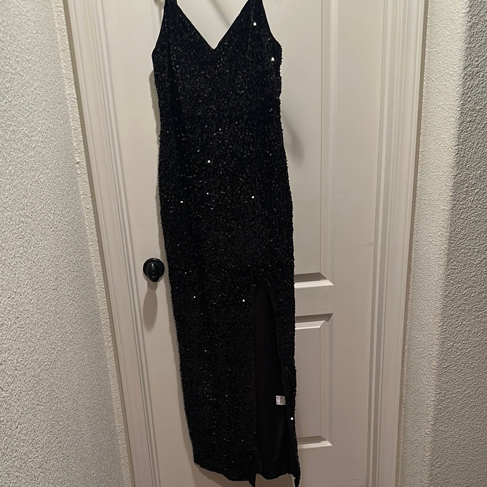 Elegant Black Sequin Maxi Dress
